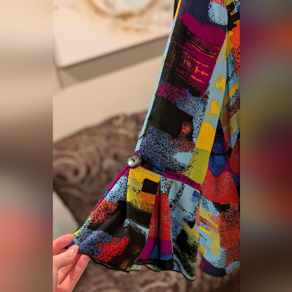 Ali Miles Colorful Abstract Top - Picture 2 of 3